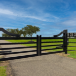 Ranch collection barnhouse style double swing gate with automation