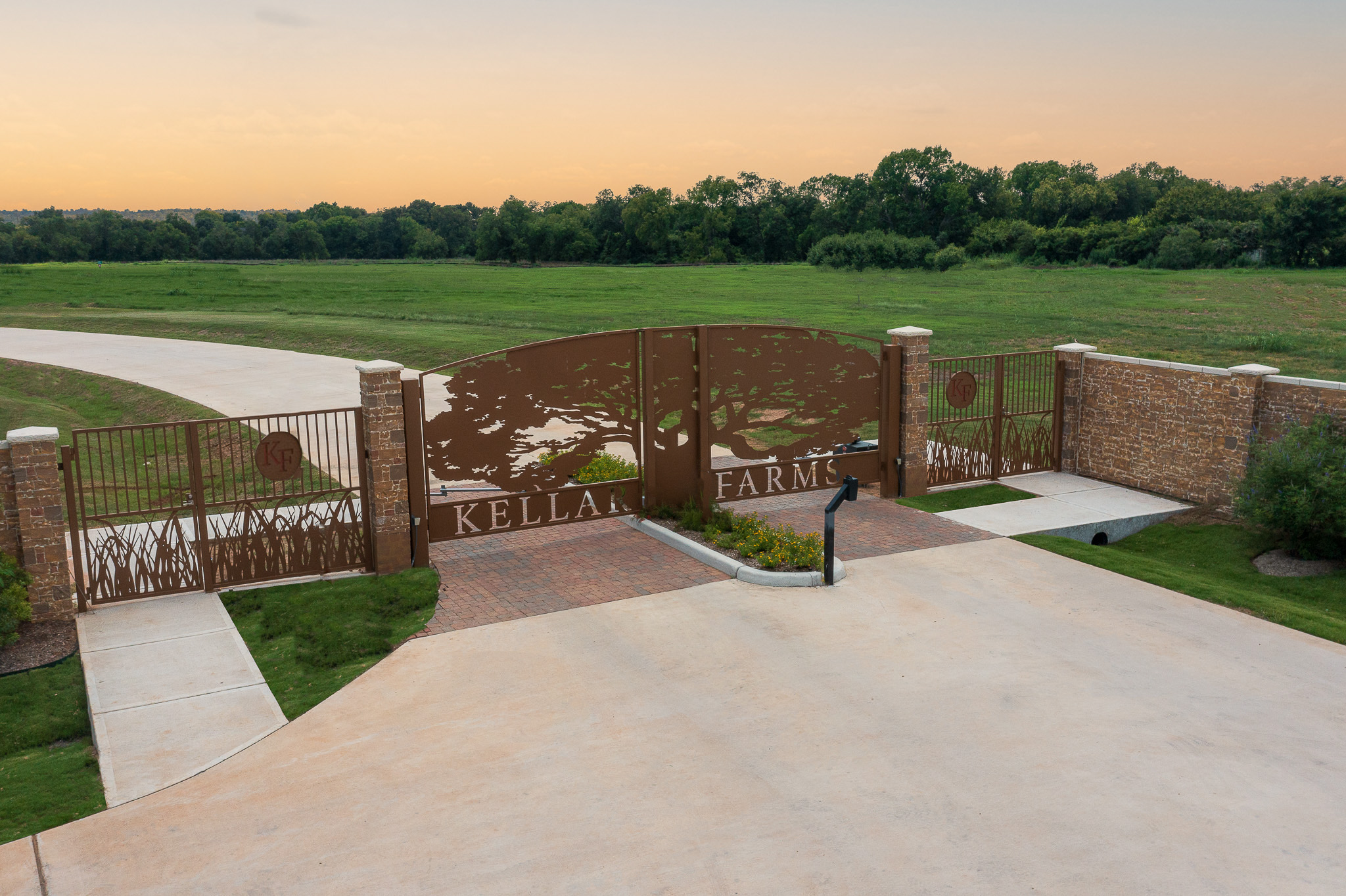 Commercial entrance with commercial operators